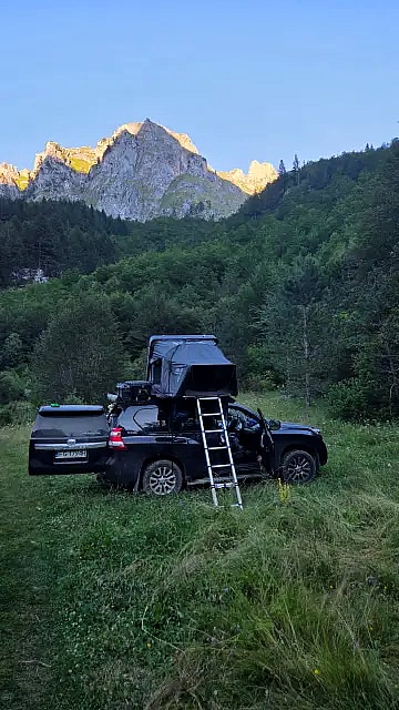 Photo: The branching of trails in the Prokletije Mountains
